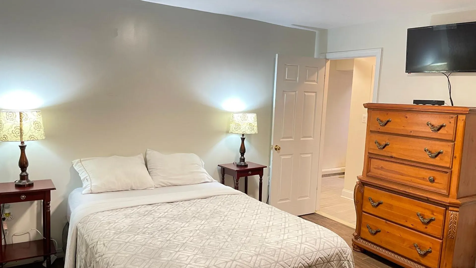 Rooms By Month In Manhattan